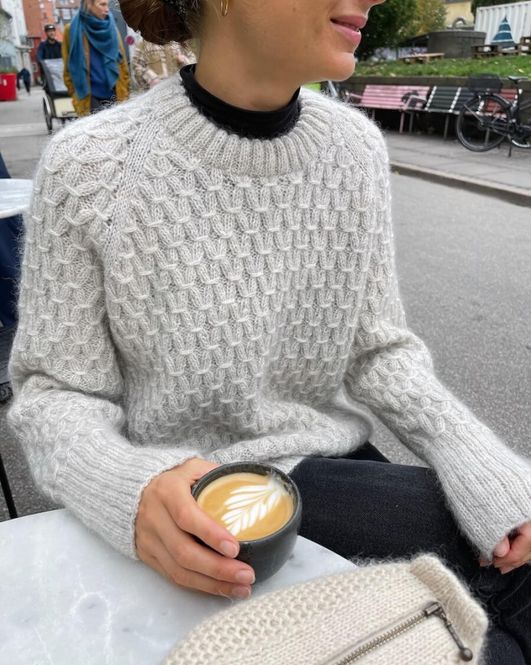 Hovedbilde Jenny Sweater (papirformat)