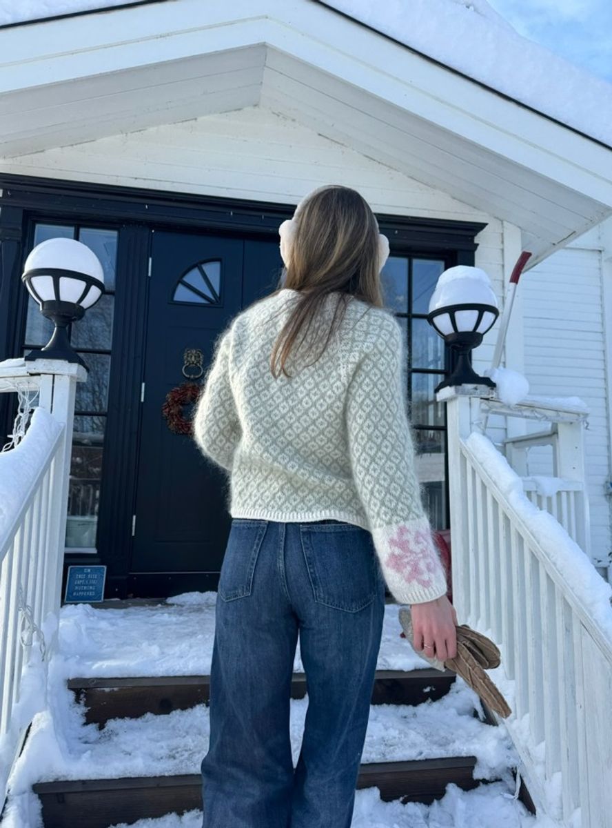 FORDHÅNDSBESTILLES Fryd Sweater - hvit/grønn/rosa