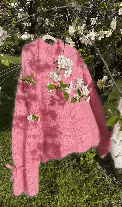 Spanish waves sweater