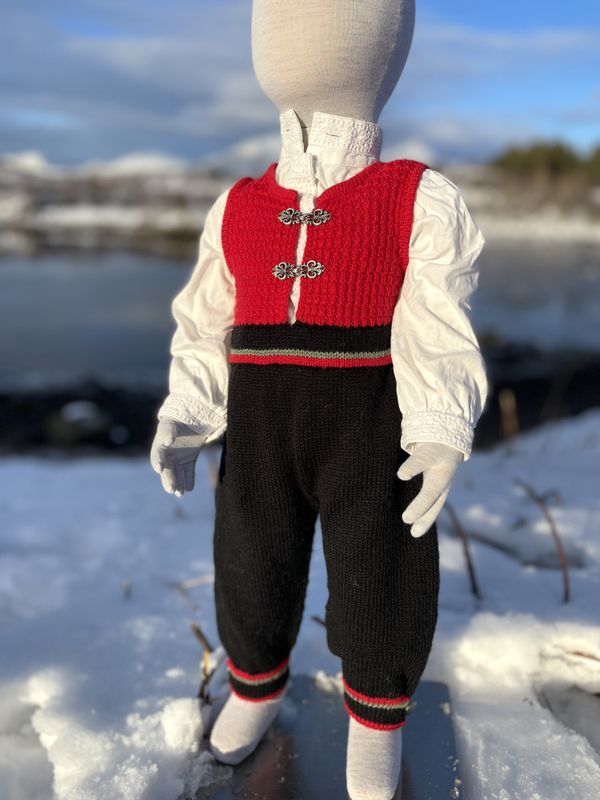 Barnebunad Finnmark - Sparkebukse