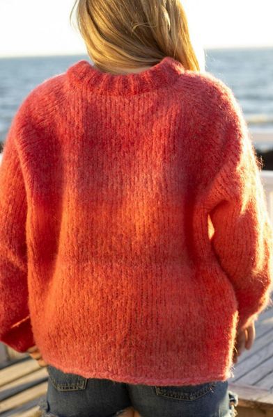 Hovedbilde Cloud nine genser (oppskrift)