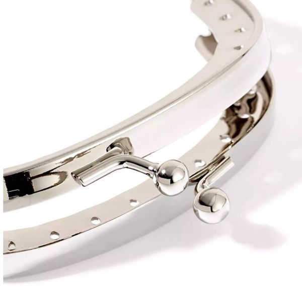 Hovedbilde Veskefeste Julia