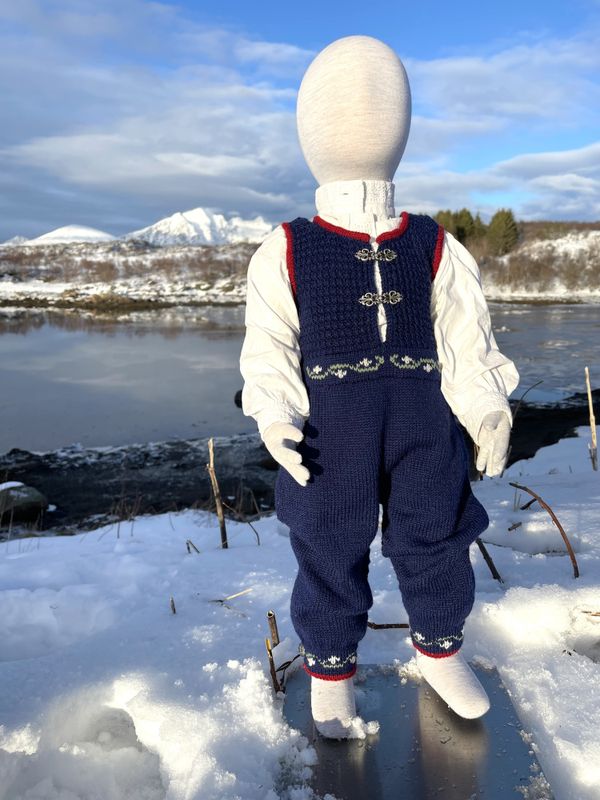 Festdrakt fra Lofoten - Sparkebukse
