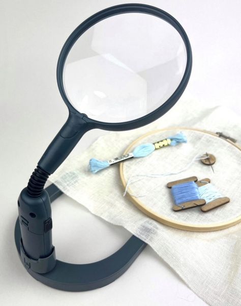 Hovedbilde Bordlupe med lys, farge svart ...