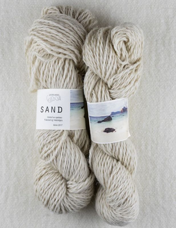 Sand dekkhårsgarn av spelsau