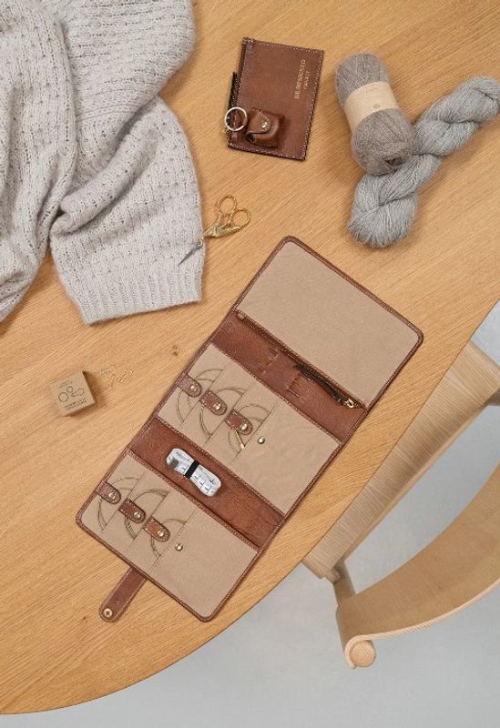 Project 7 - Walnut/gold